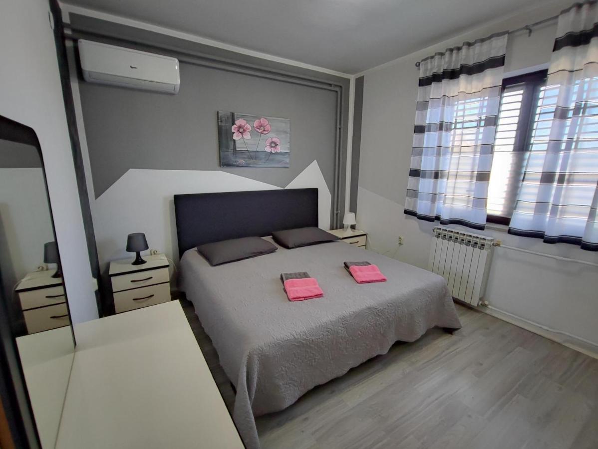 Apartment Ari Rovinj Exterior photo